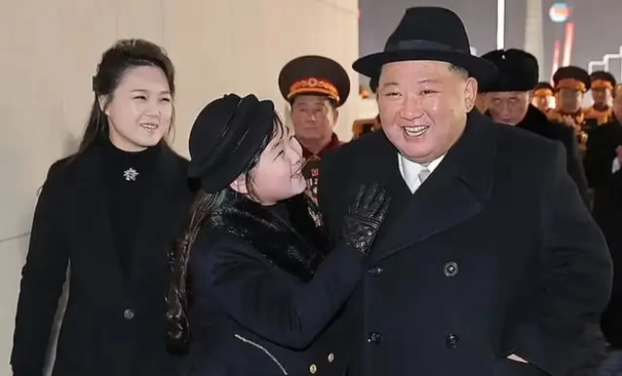 North Korea's Kim Jong Un Snapped With "Secret Lover"