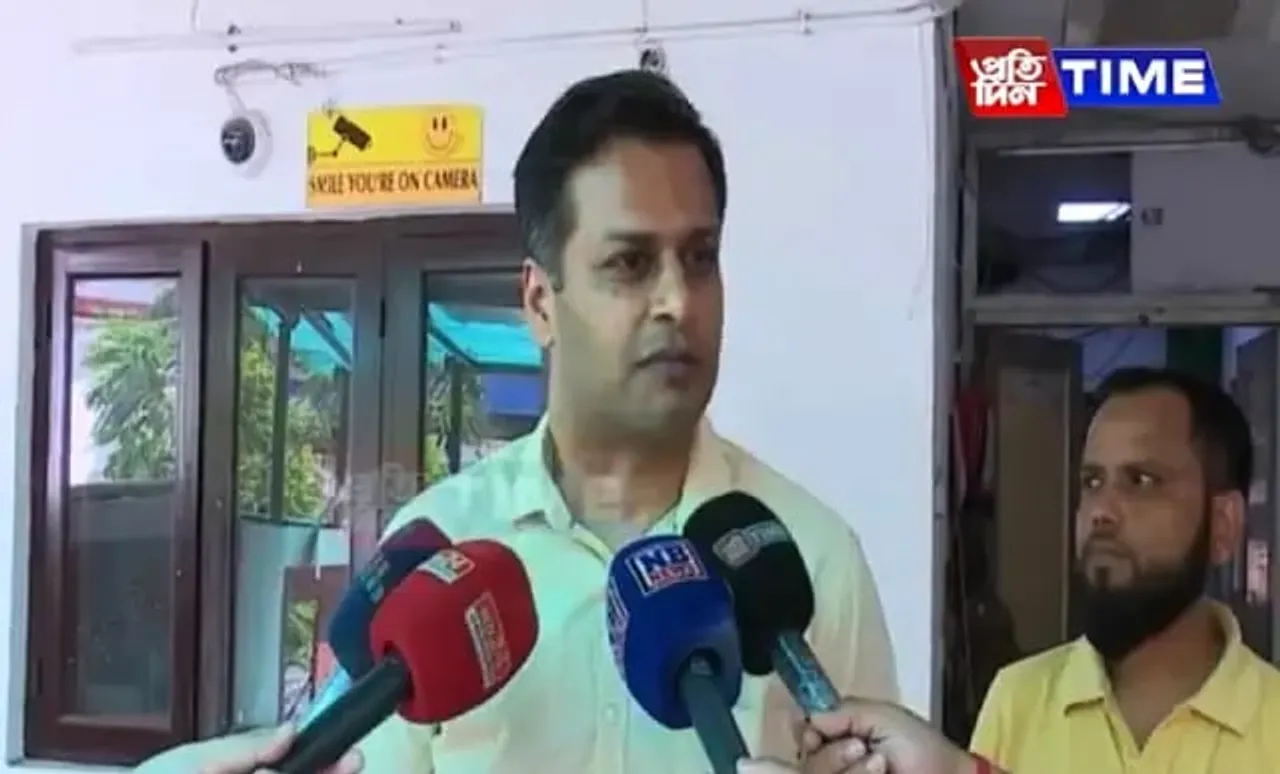 "...Get Mental Health Checked At Mohalla Clinic": Delhi AAP Leader Slams Assam CM