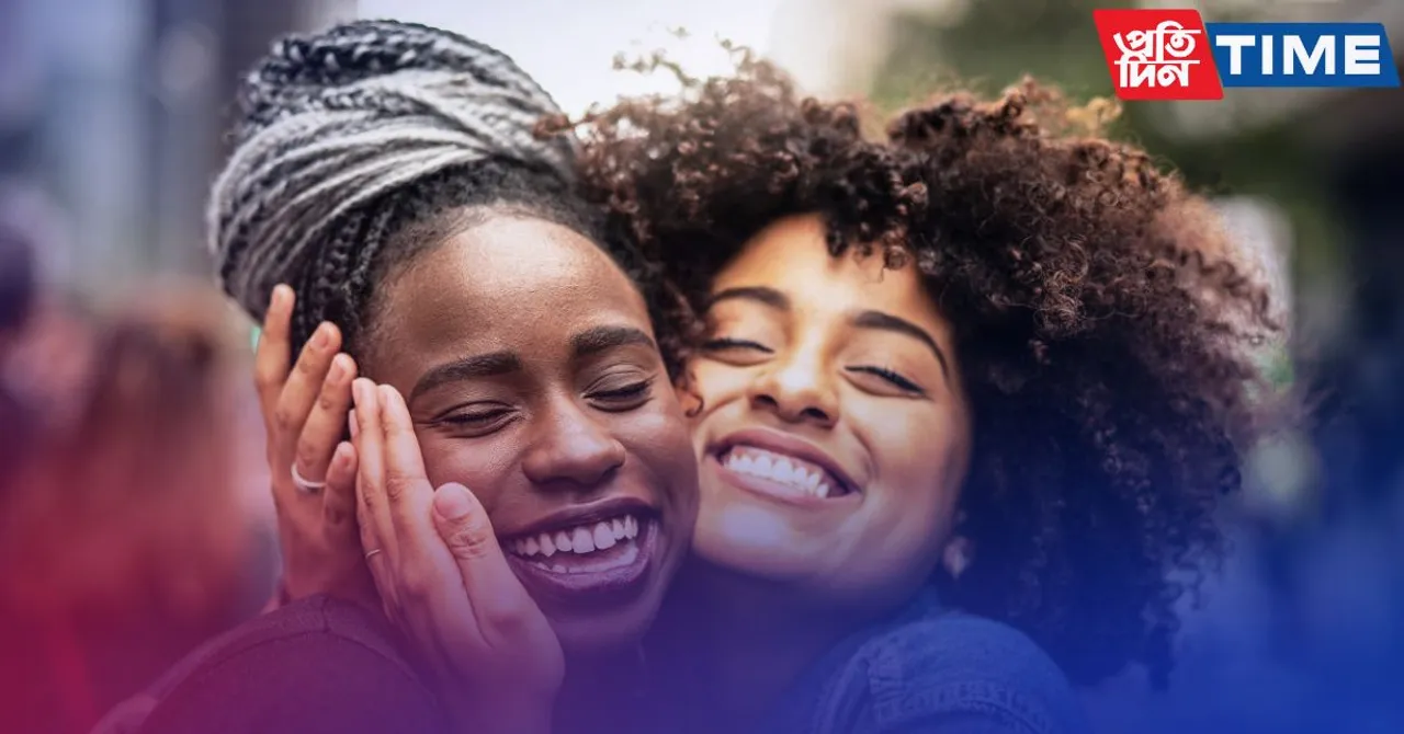 100+ Hilarious Group Chat Names Your Friends Will Adore