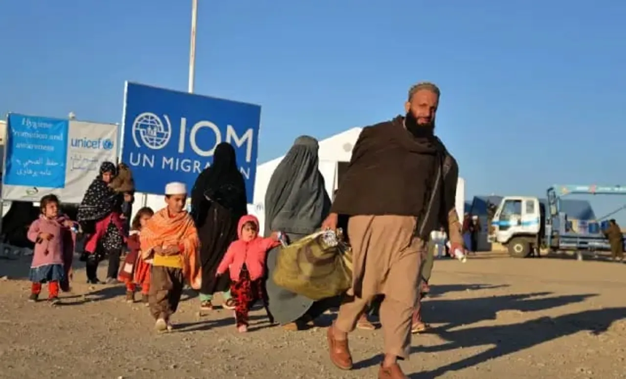 Over 2,000 Afghan Migrants Deported From Pakistan, Iran