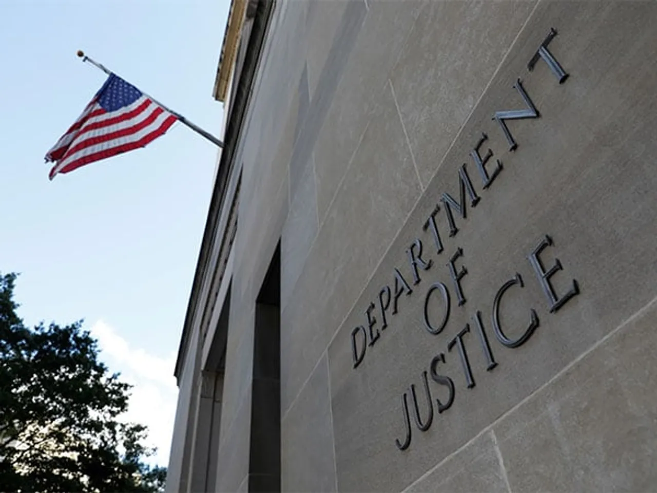 US Charges 193 People in USD 2.7 Billion Healthcare Fraud