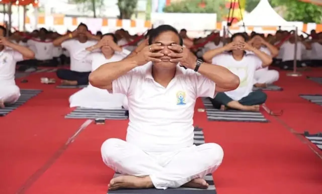 Assam CM Celebrates Yoga Day, Sits For Session In Tezpur