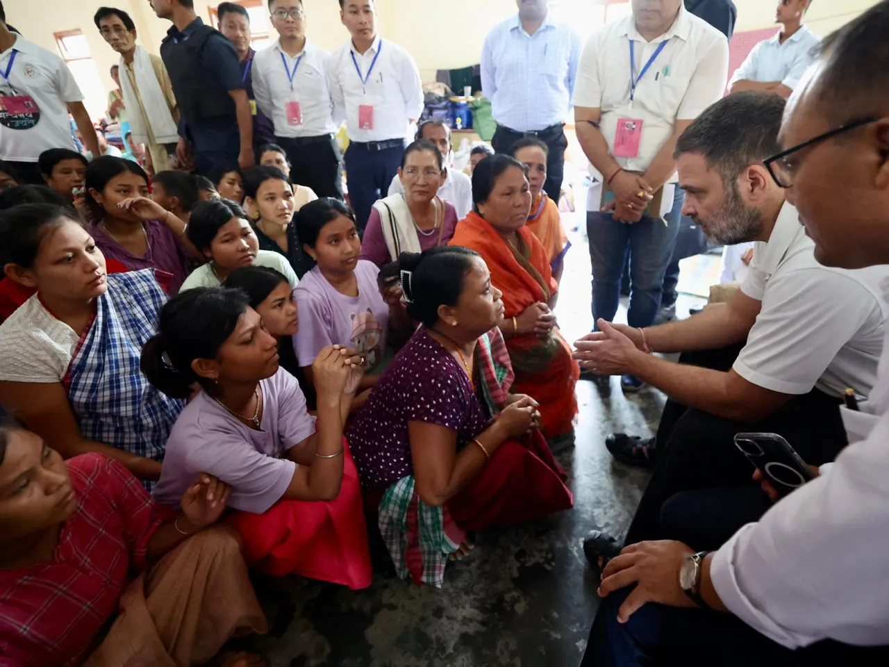 "Heartbreaking", Says Rahul Gandhi as He Meets Flood Victims In Assam