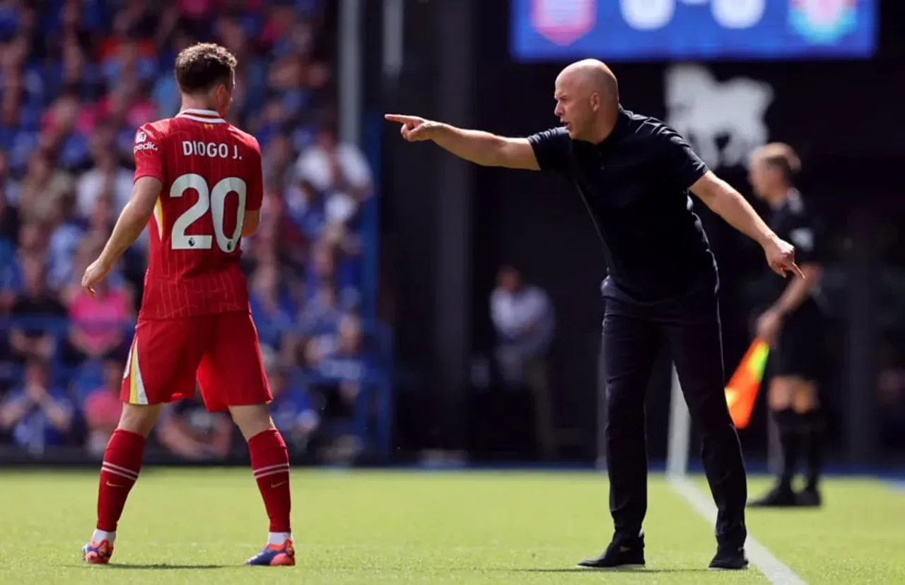 Arne Slot’s Liverpool Era Kicks Off with 2-0 Win Over Ipswich Town