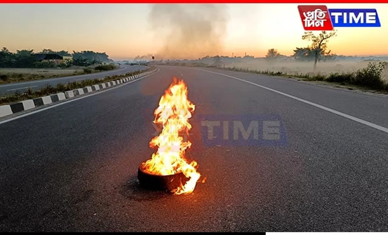 ST Status Protest Disrupts Dibrugarh & Tinsukia as Communities Block Roads, Burn Tyres