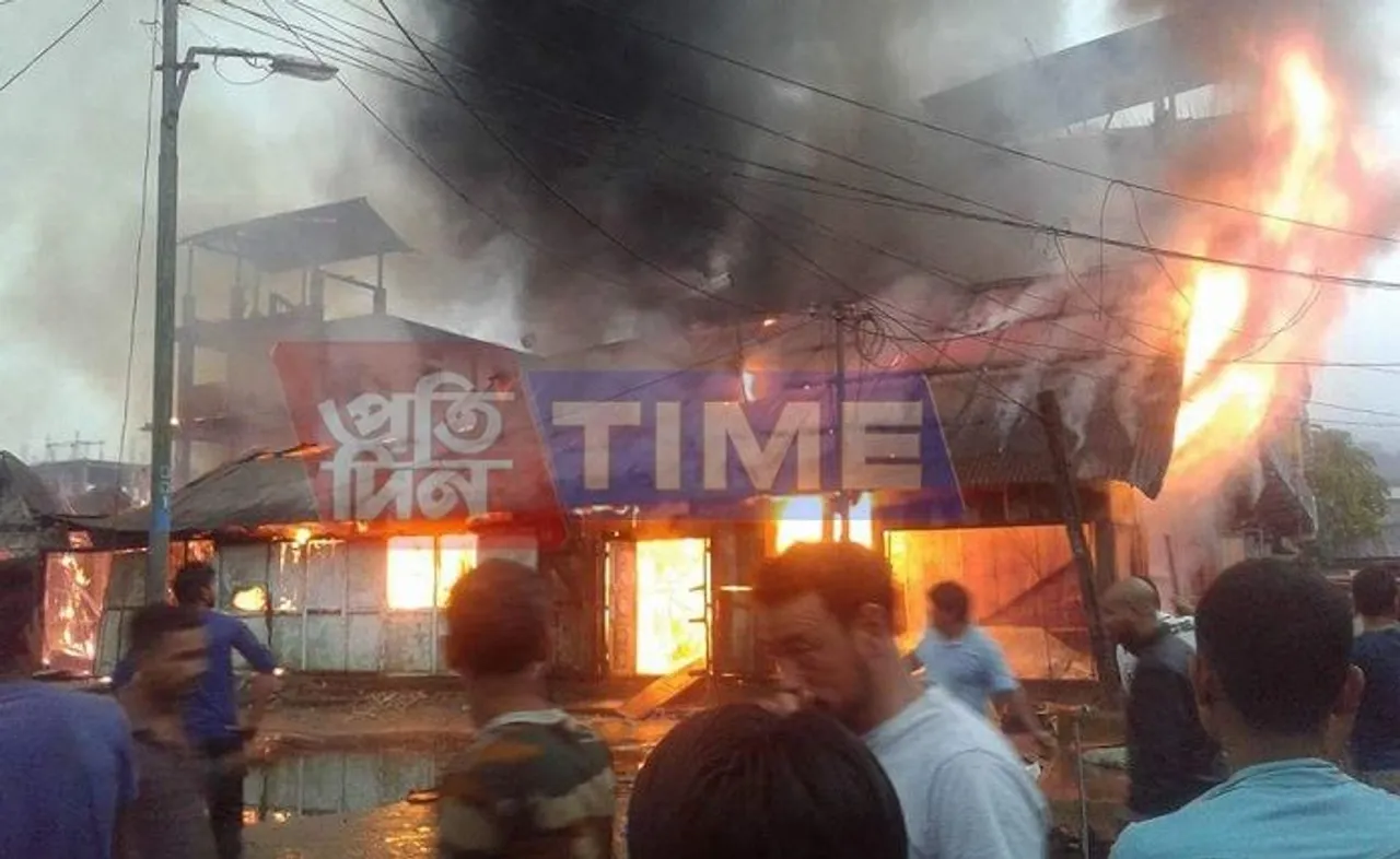Arunachal Pradesh | Fire guts market at Aalo