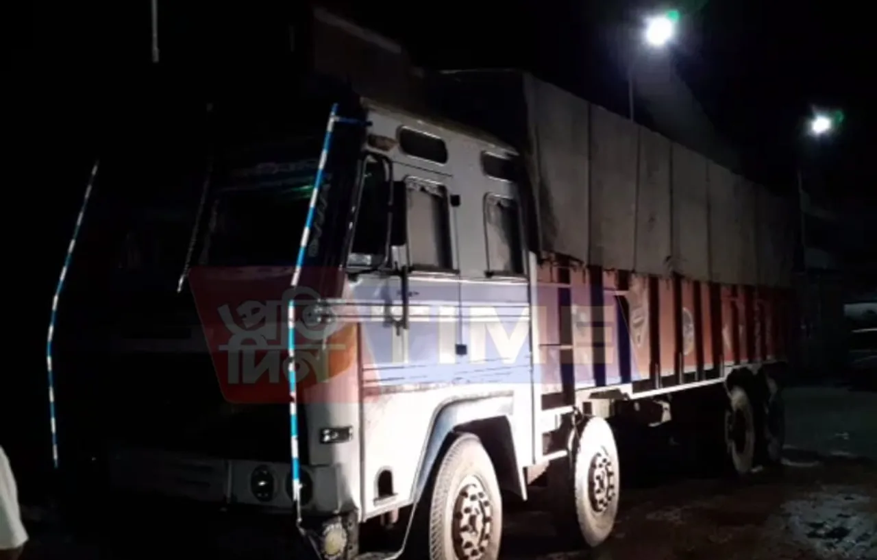 Illicit liquor transported from Arunachal Pradesh seized at Kaliabor