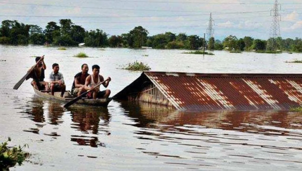 Centre grants Rs 340 crore to Assam for handling flood-related issues