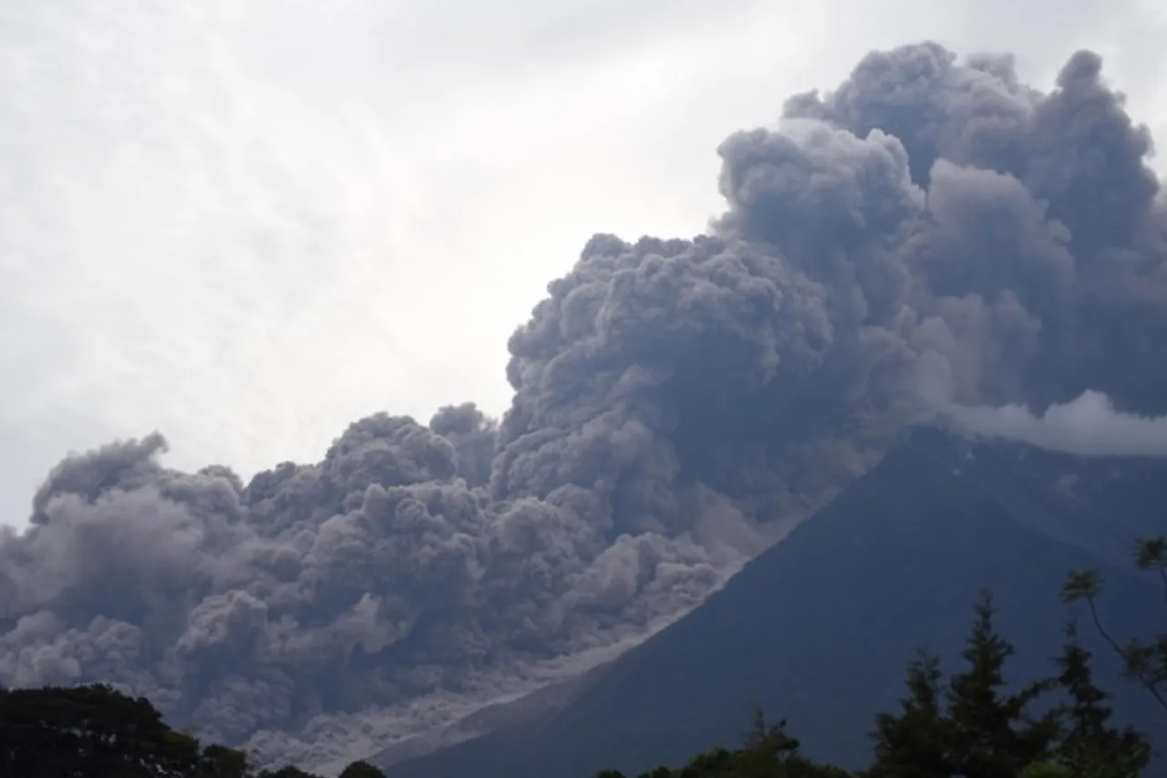 Volcano in Guatemala kills at least 25 while injuring 300