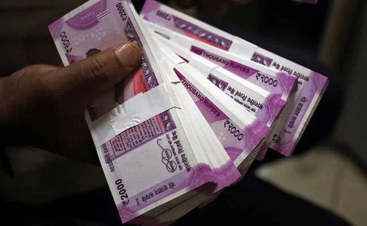 Rupee plunges to all time low of 69.13