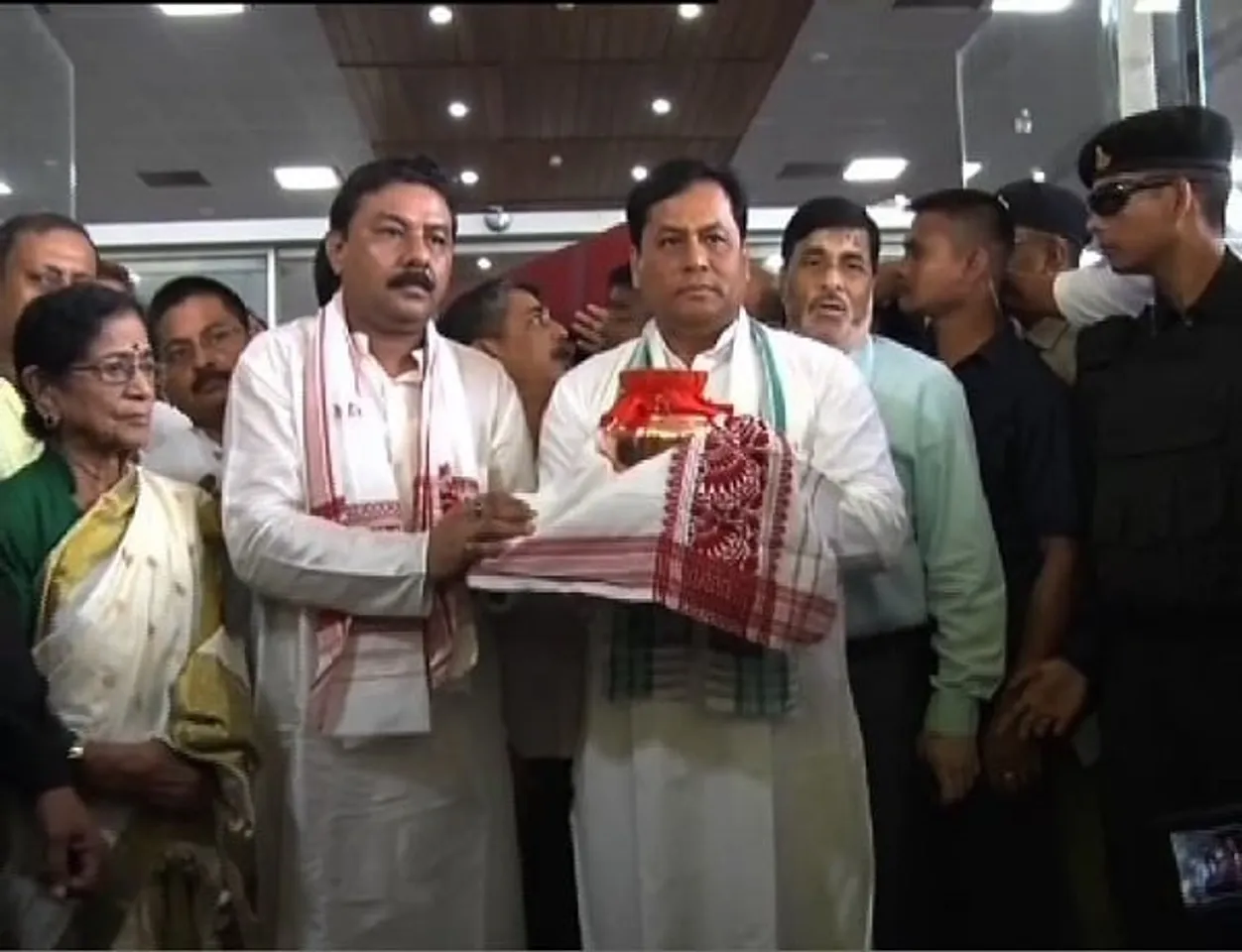 Thousands paid homage to Vajpayee’s ashes in Guwahati
