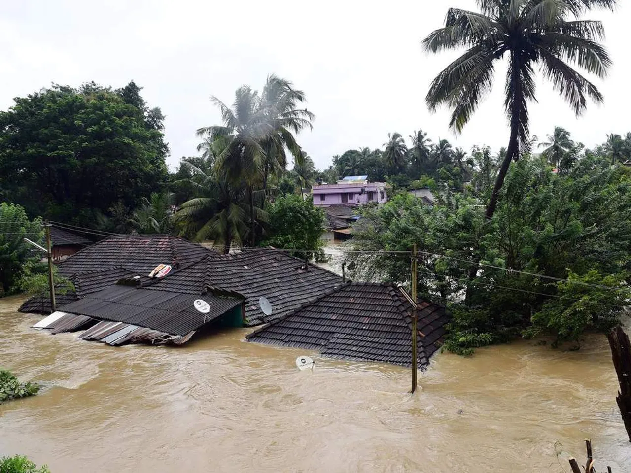 Kerala floods, landslides claims lives of 37