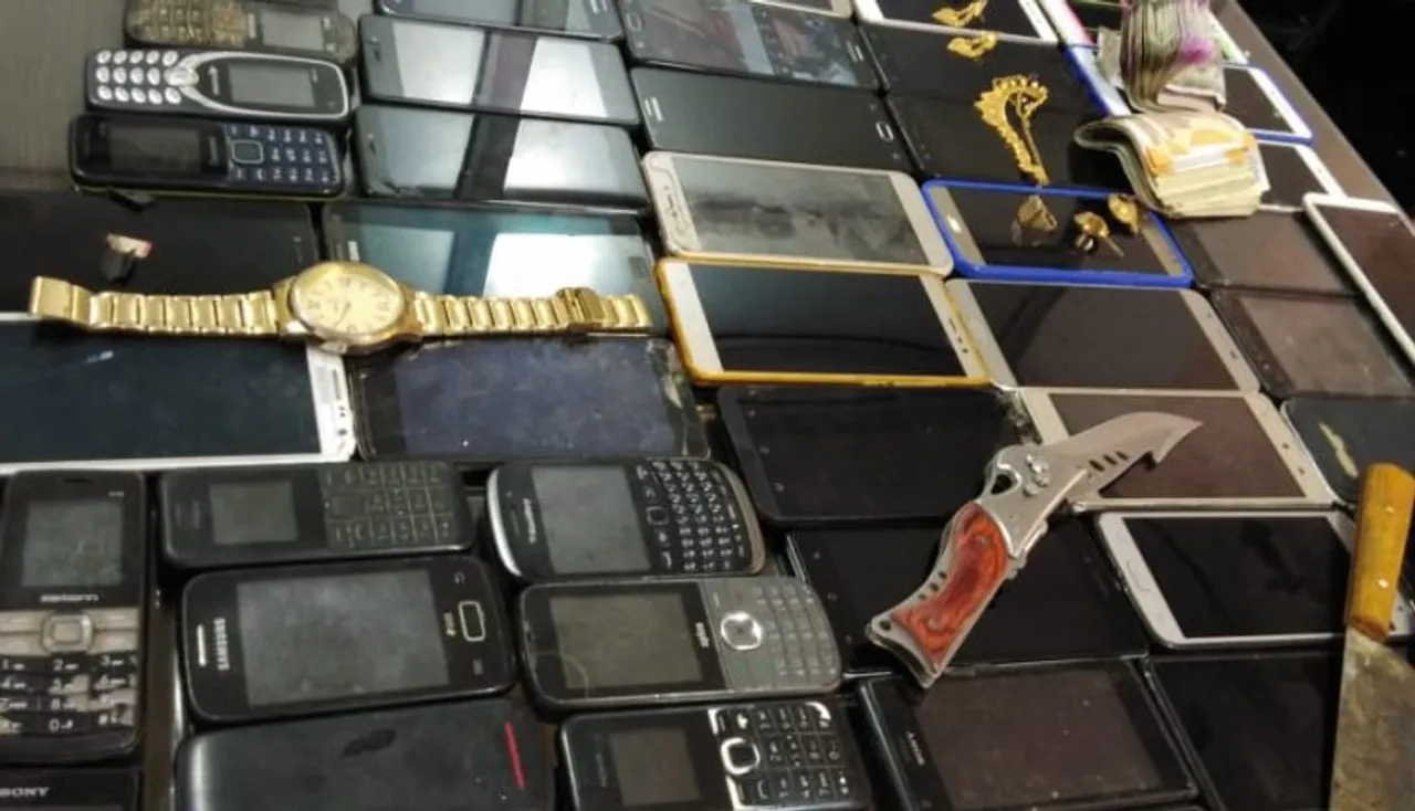 Basistha police apprehends 7 robbers