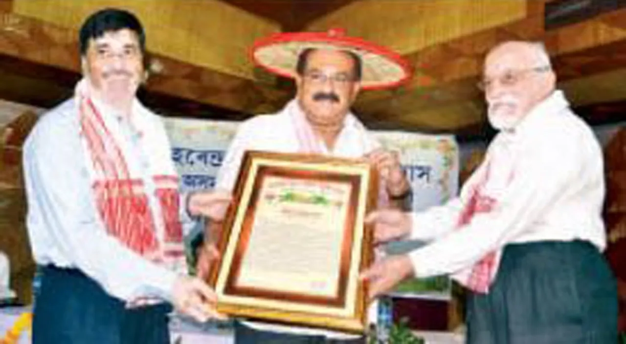 Death anniversary of Harendra Nath Baruah observed