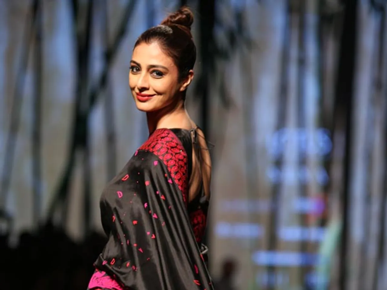 Tabu Promotes Assamese Textile