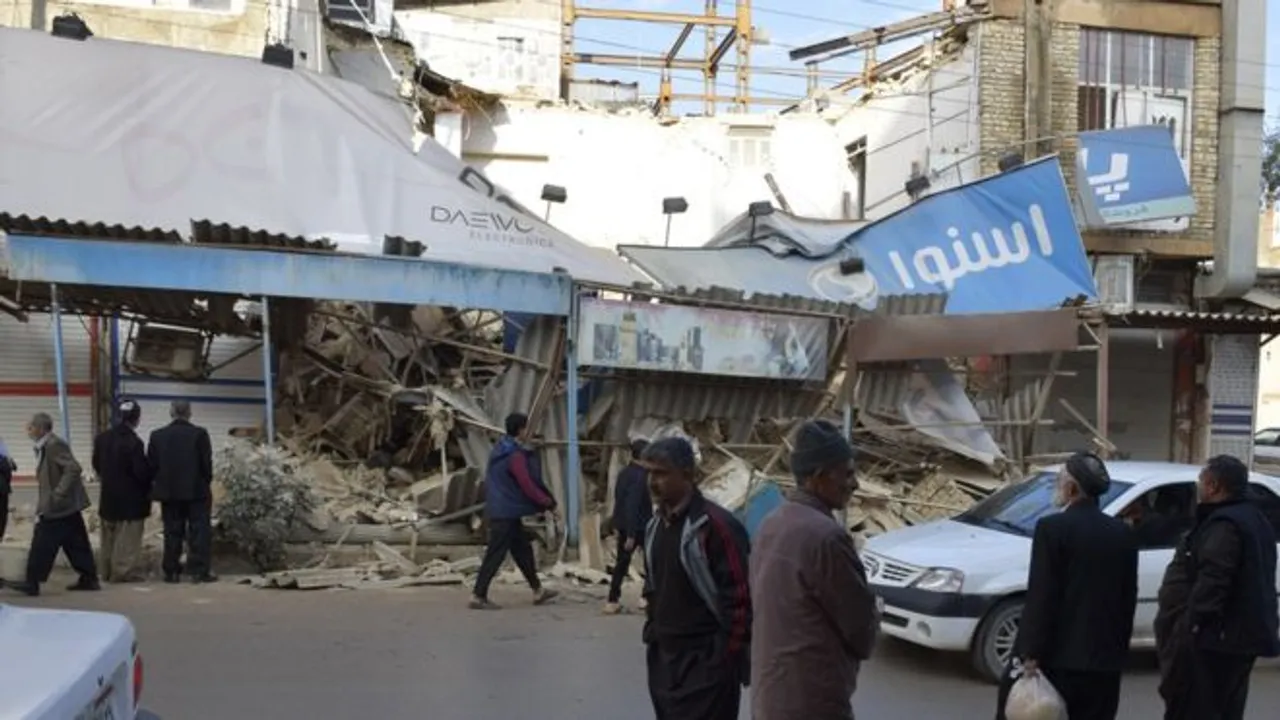 6.4 Western Iran quake injures more than 700