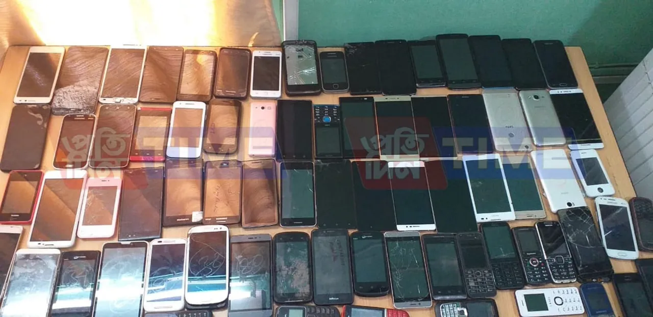 Six thieves nabbed, 113 mobile phones seized