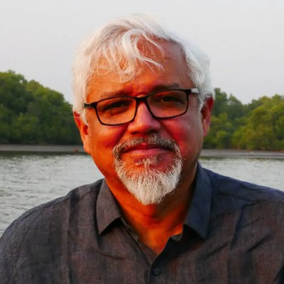 Amitav Ghosh honoured with Jnanpith Award