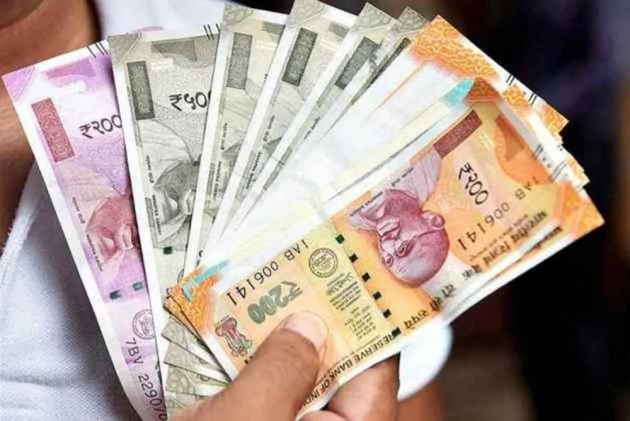 Nepal bans Indian notes above Rs 100