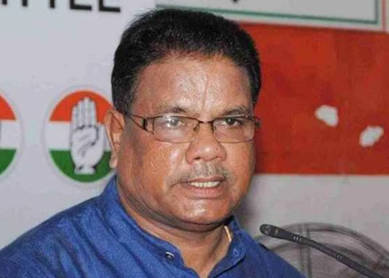 Hooch tragedy: Congress asks Excise minister to quit