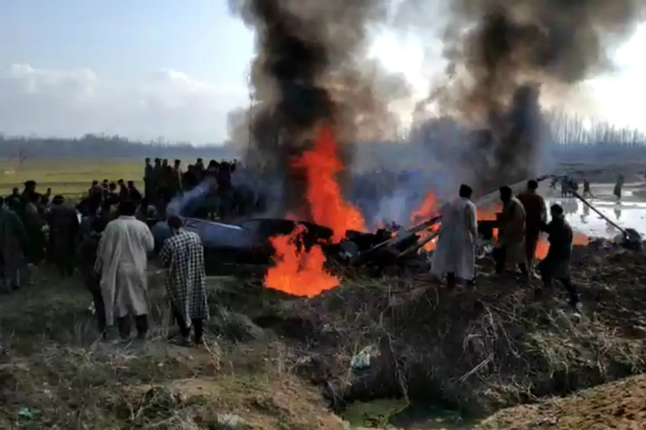 2 IAF pilots dead as MiG crashes in Kashmir