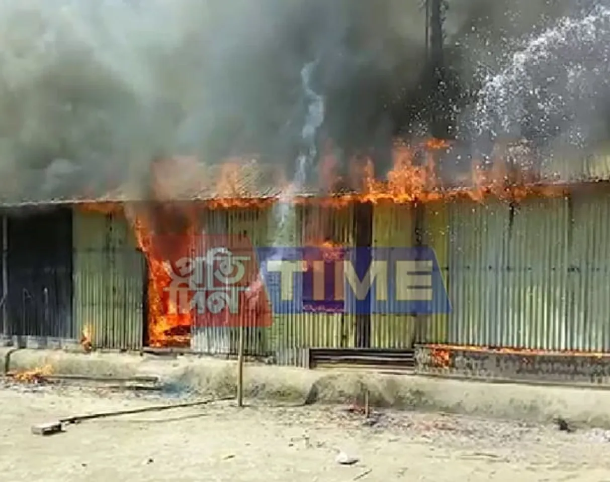 Four houses gutted in Nagarbera fire