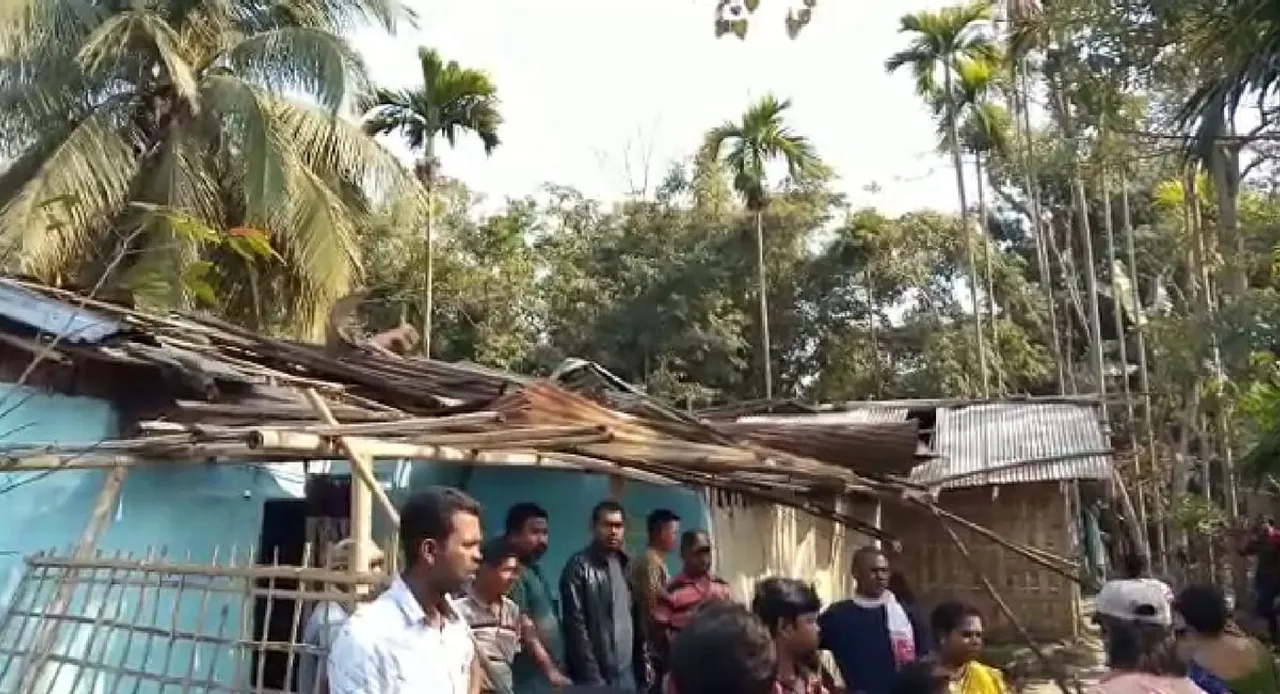 Low flying chopper creates panic at Nazira