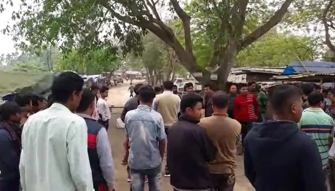 A day after GHC order, Road blockade in Merapani