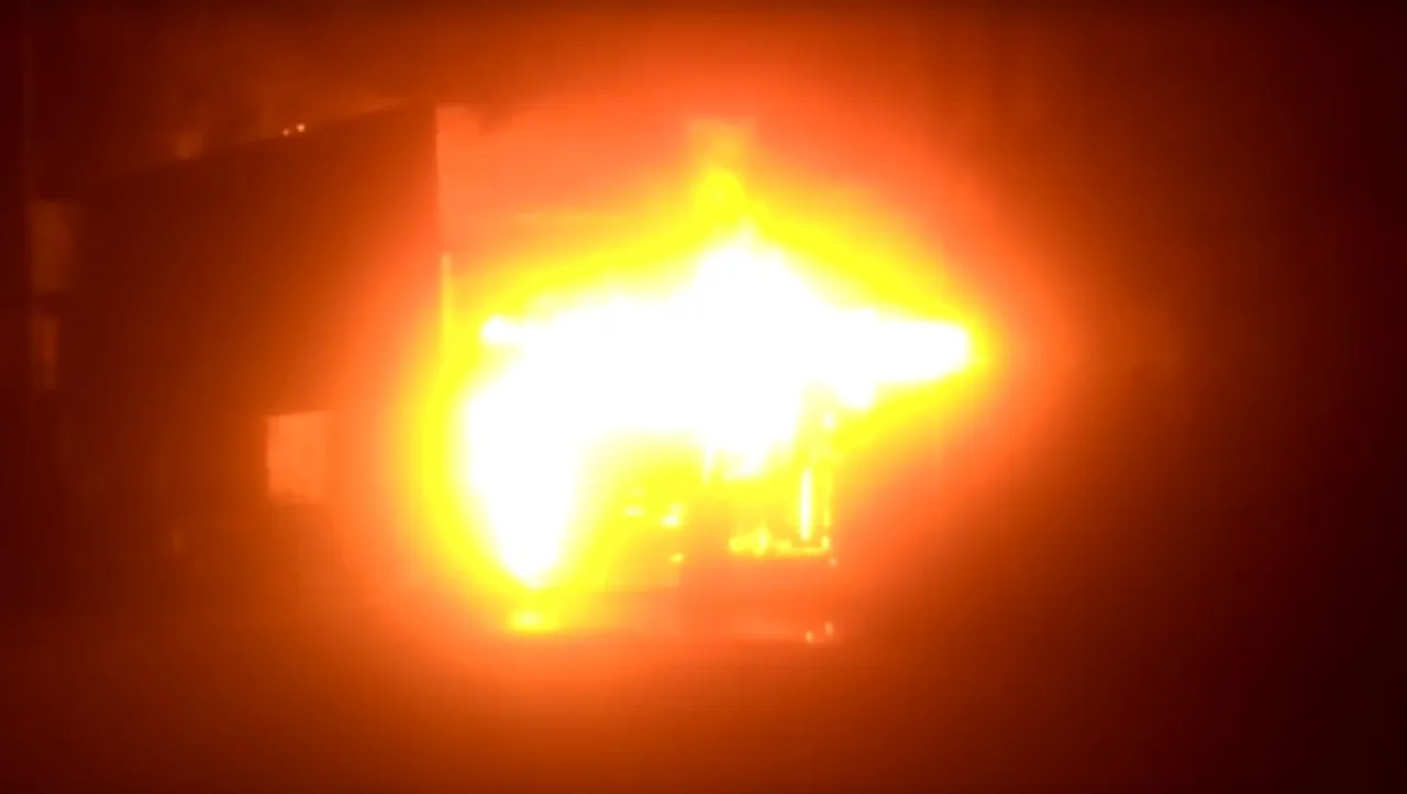 Massive fire in Bilasipara, child dead