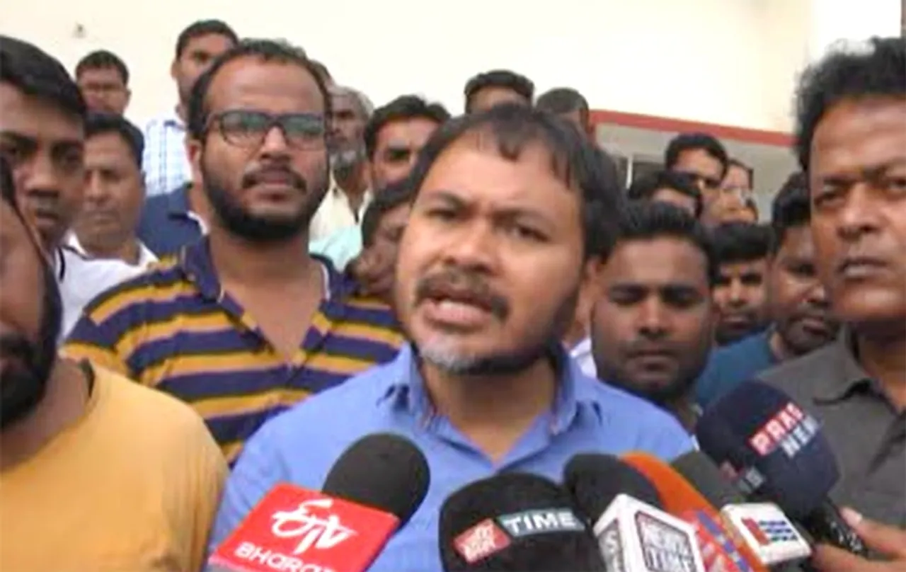 Akhil questioned by Police