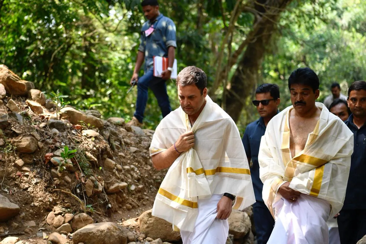 Rahul Gandhi begins poll campaign at Wayanad