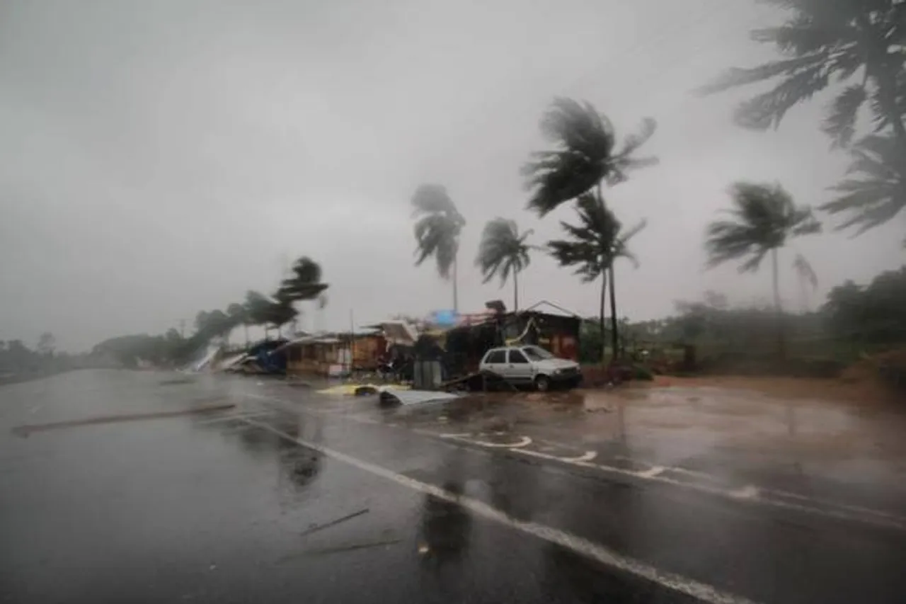 Fani: At least 8 killed in Odisha; heading towards NE