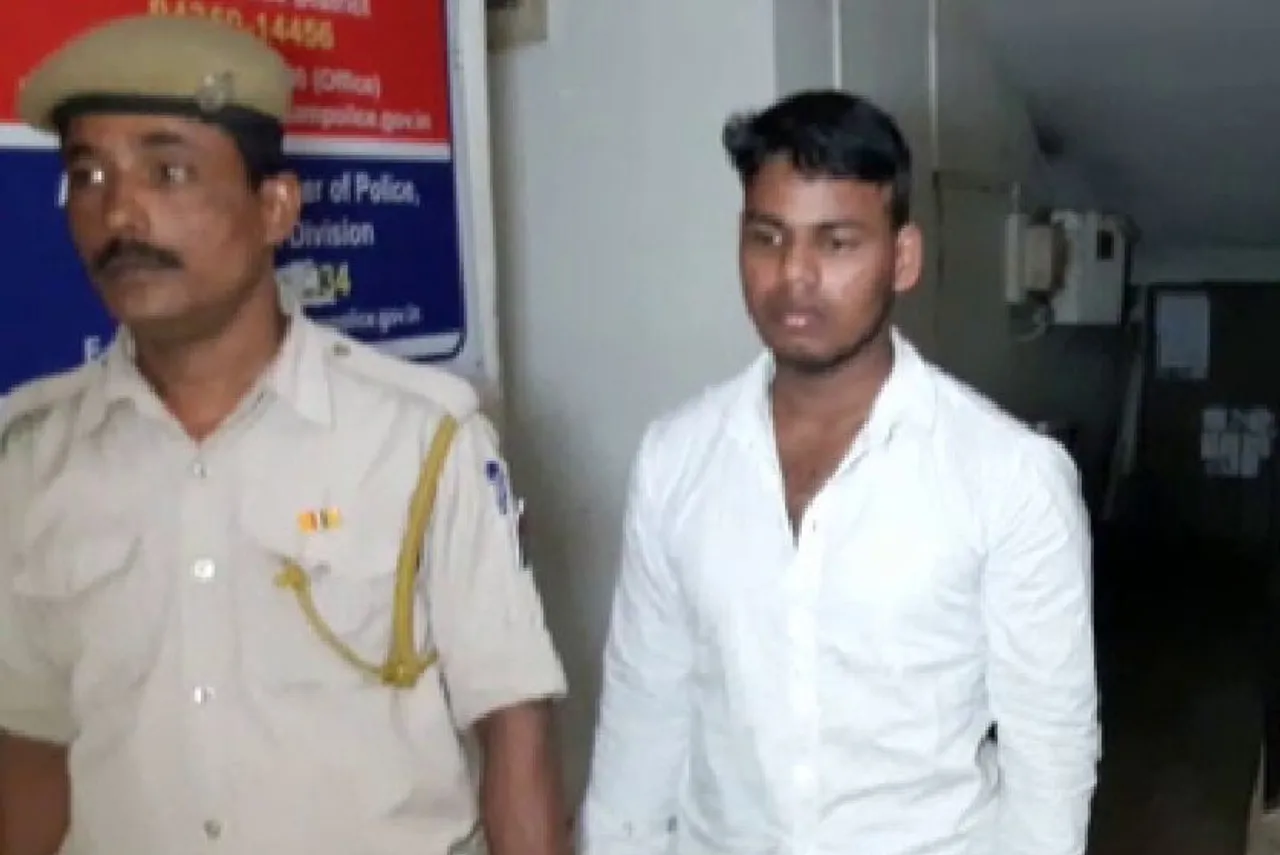 Youth attacked with knife in Chandmari