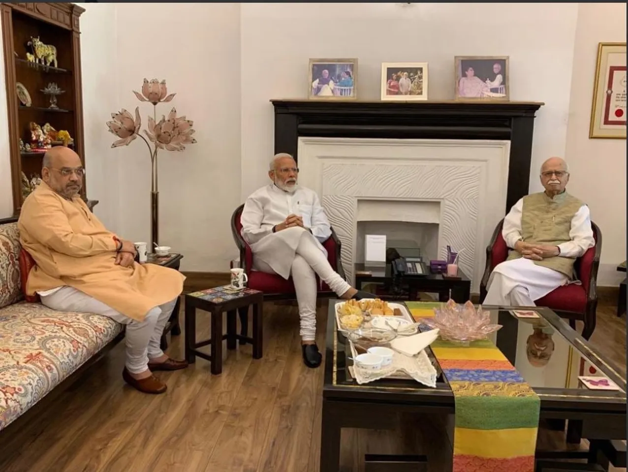 PM meets Advani, Murli Manohar Joshi post LS election verdict