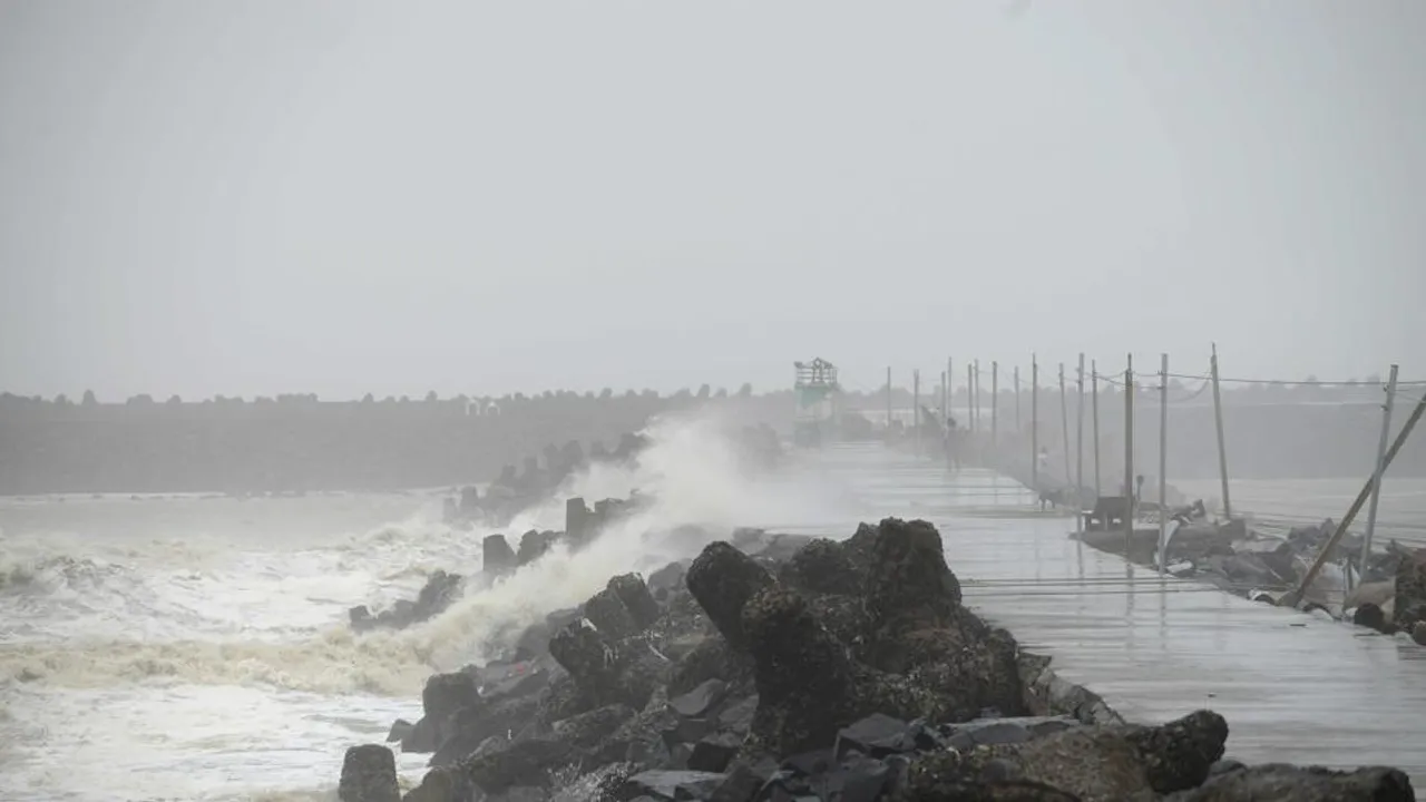 Cyclone Vayu Likely To Return