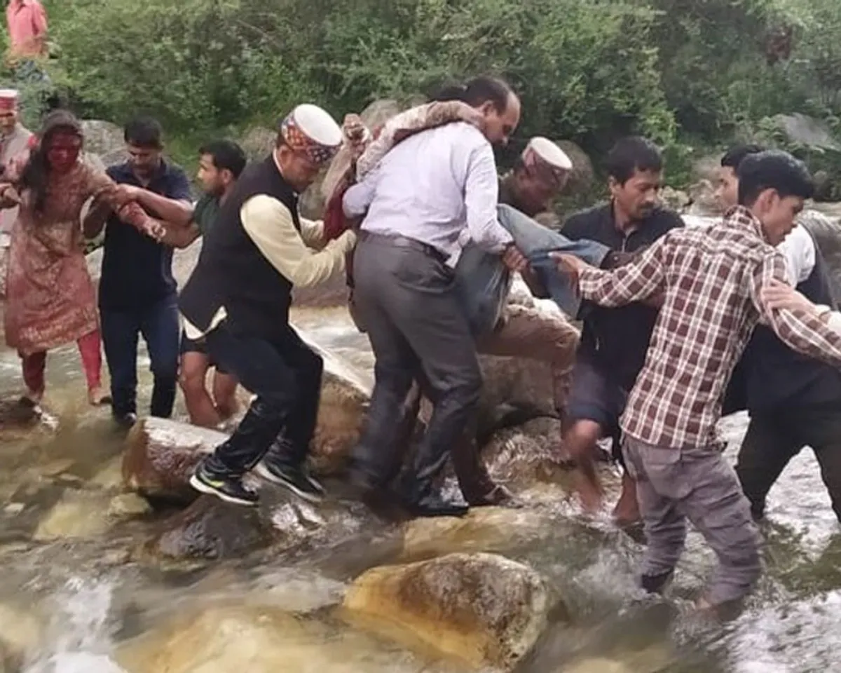 Tragic Accident at Kullu Leaves 25 Dead, 35 Injured