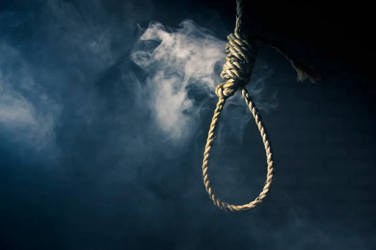 No Name In NRC Additional Draft, Girl Kills Self