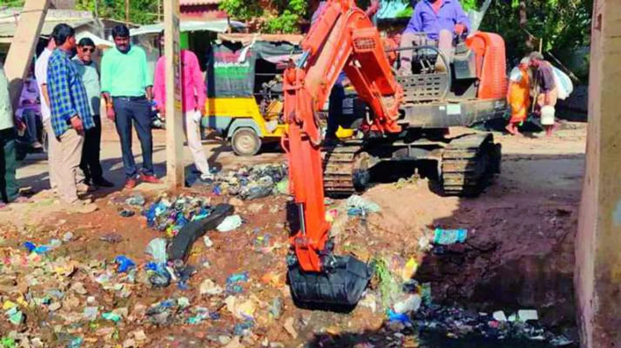 Over 60000 Kg Plastic Seized In Mumbai