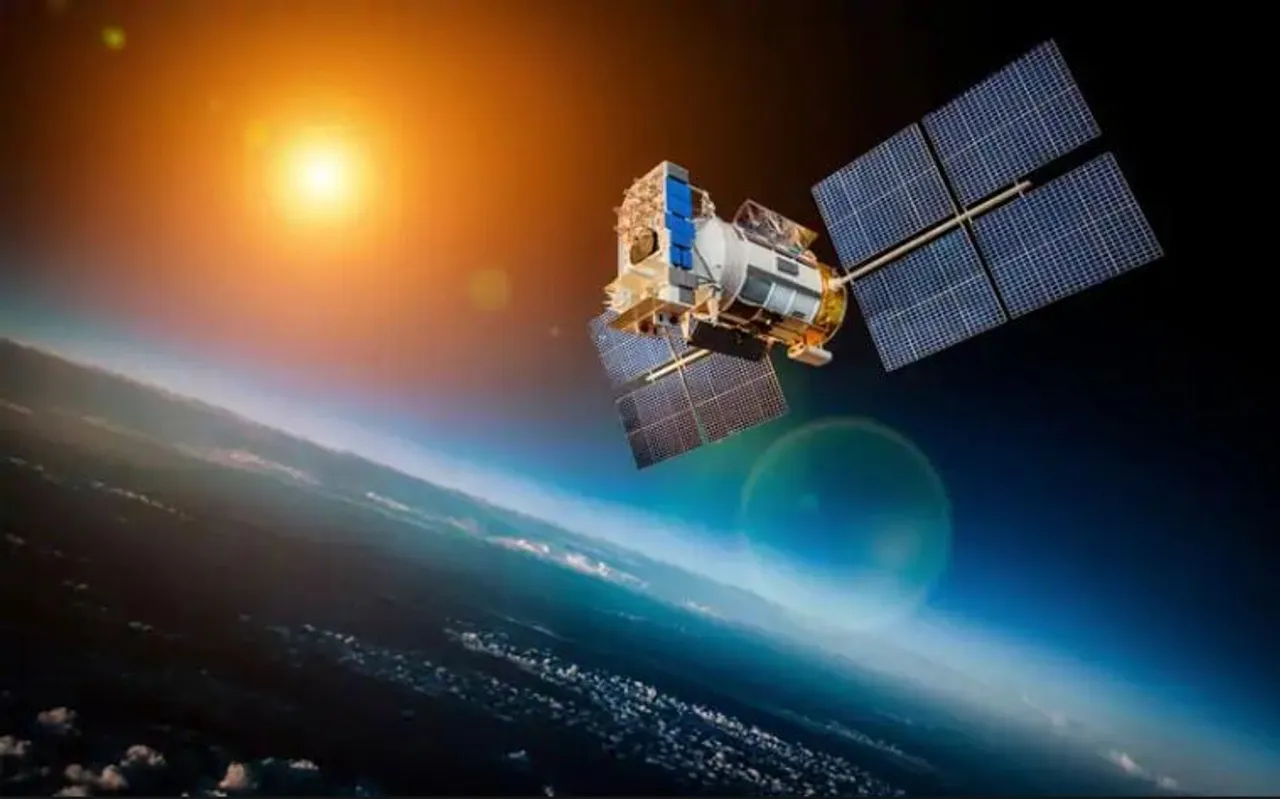 IAF AN-32 UPDATES | ISRO deploys satellites, Navy deploys P-8I