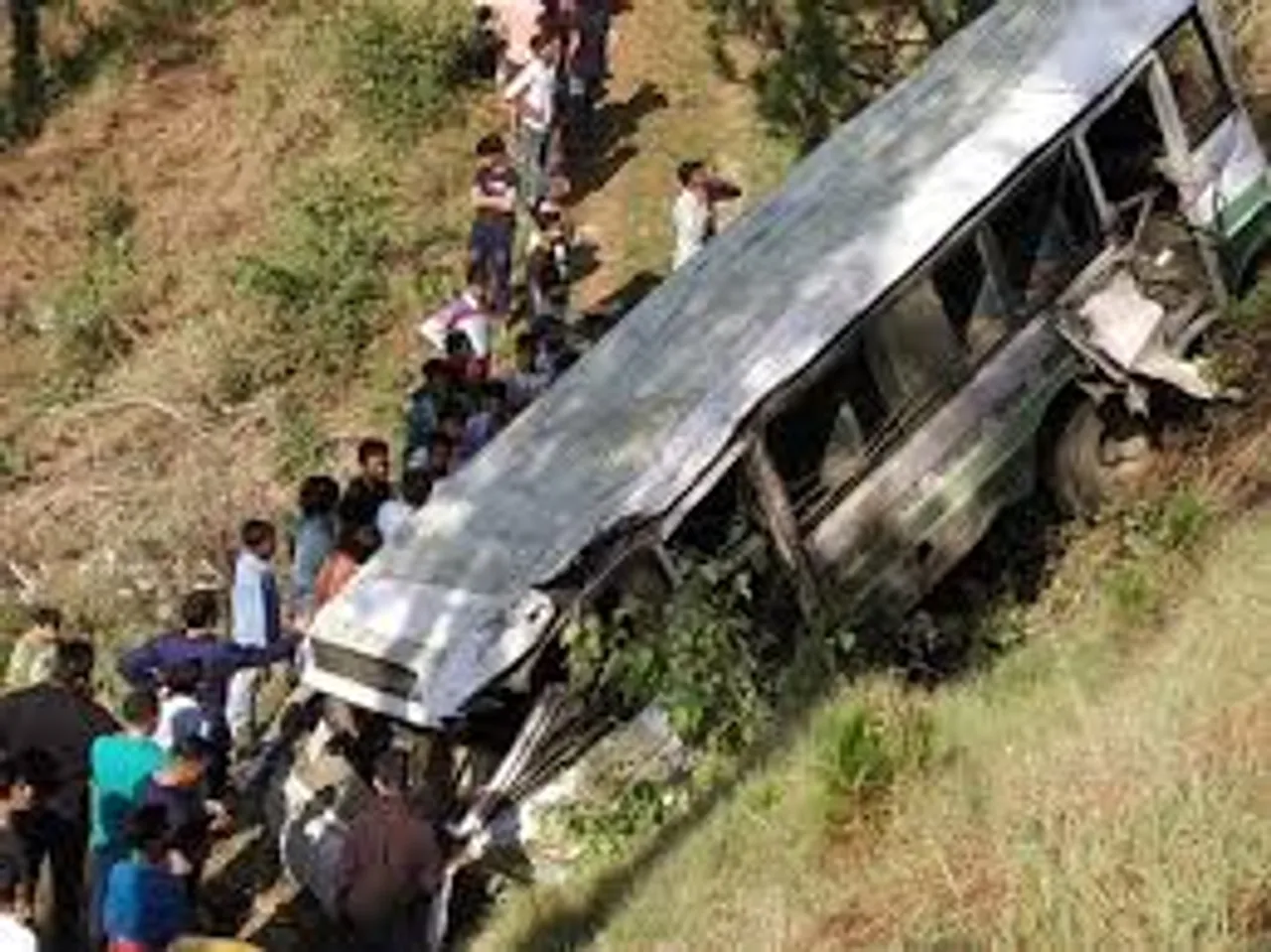 Shimla: Another bus falls into gorge, 3 students among 4 dead