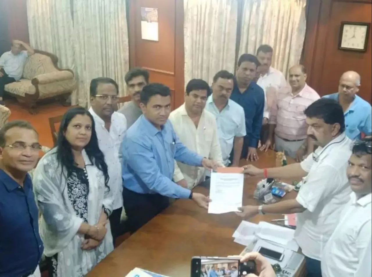 Goa: 10 of 15 Congress MLAs join BJP
