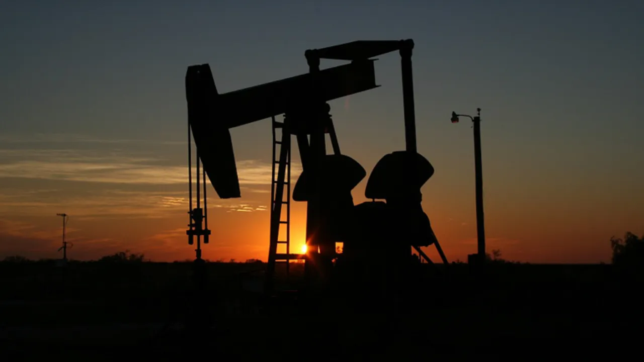 Iran Hopeful on Oil Imports based on National Interest