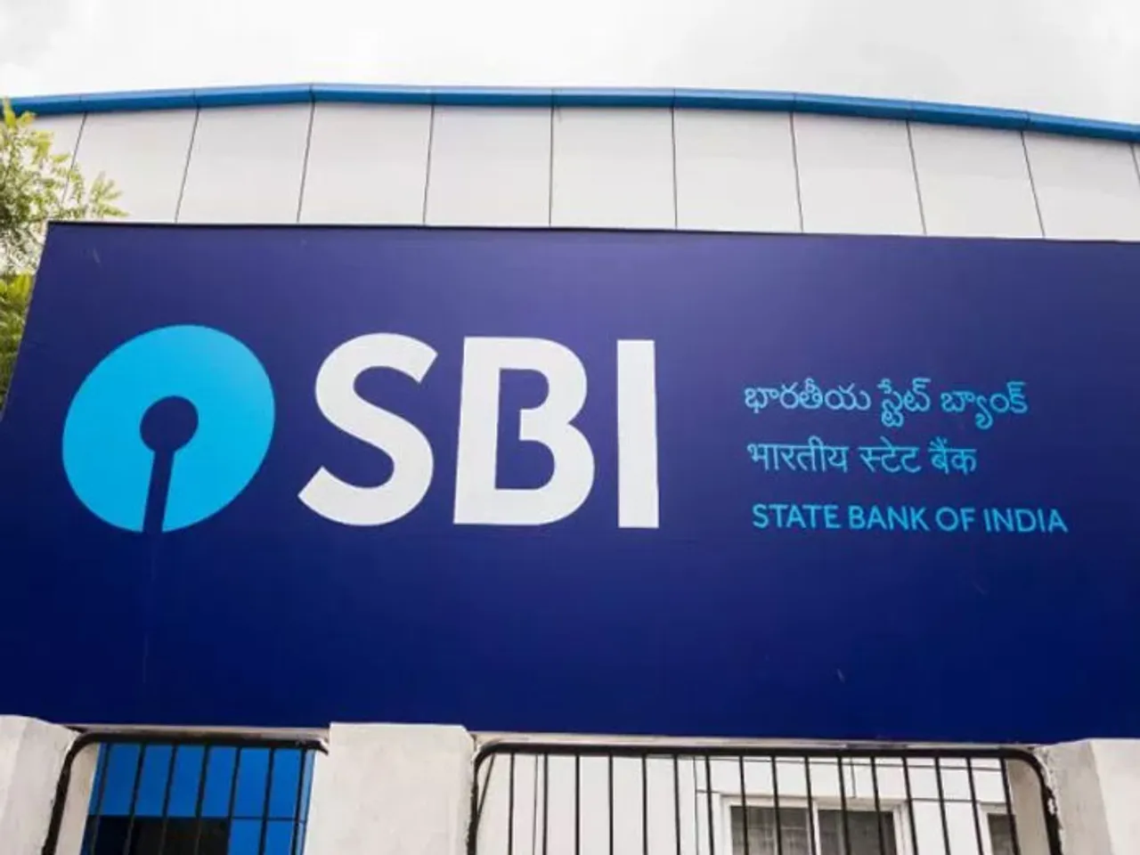 SBI account hacked, man loses Rs 2.5 lakhs