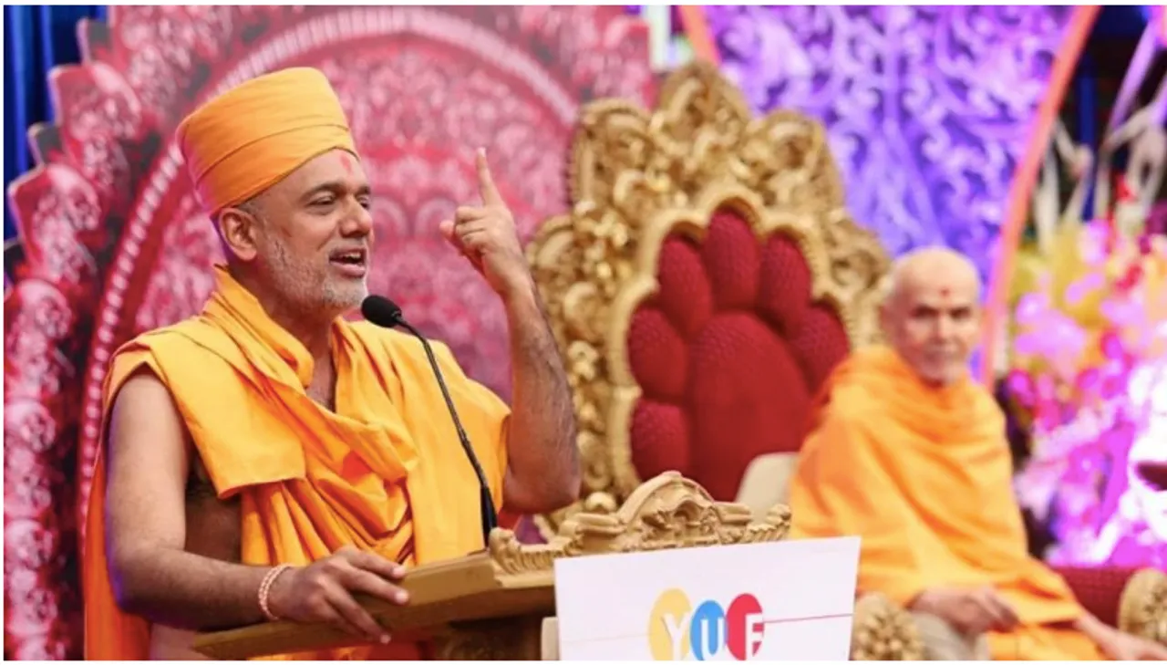 Swami leaves event seeing women in the front row