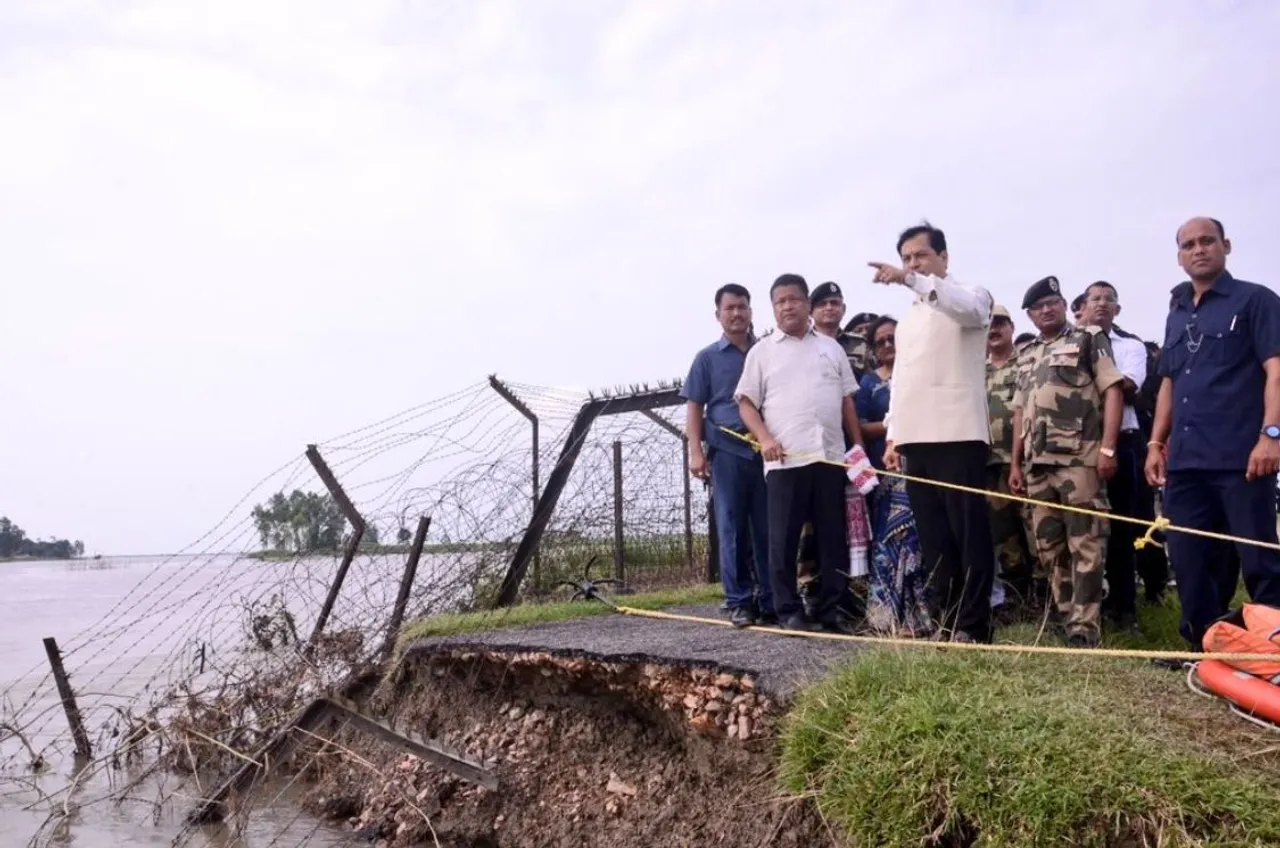Sonowal inspects Indo-Bangladesh border