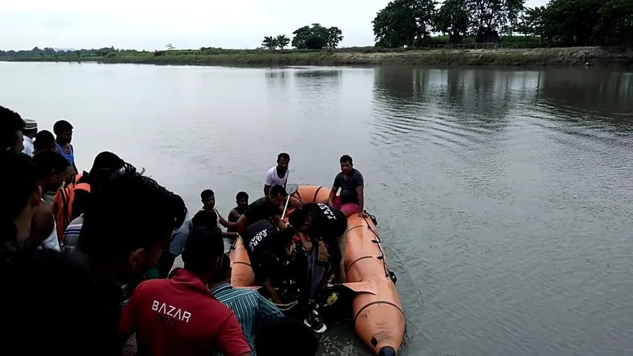 Youth missing in Pagladiya River
