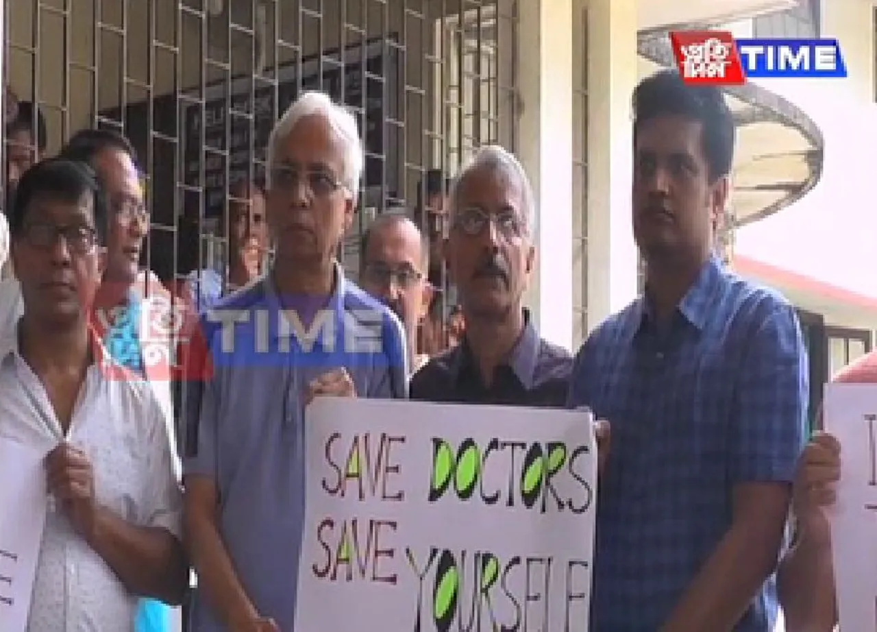 Doctors demand justice of Deben Dutta