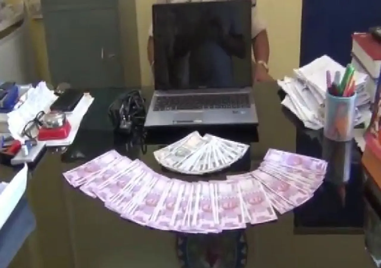 Fake Note worth Several Lakh seized