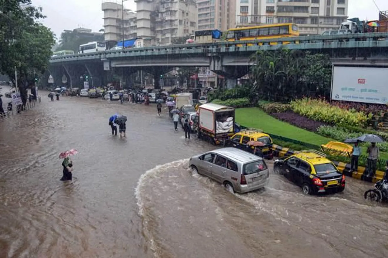 Mumbai Rains: 30 Flights Cancelled, 118 Delayed