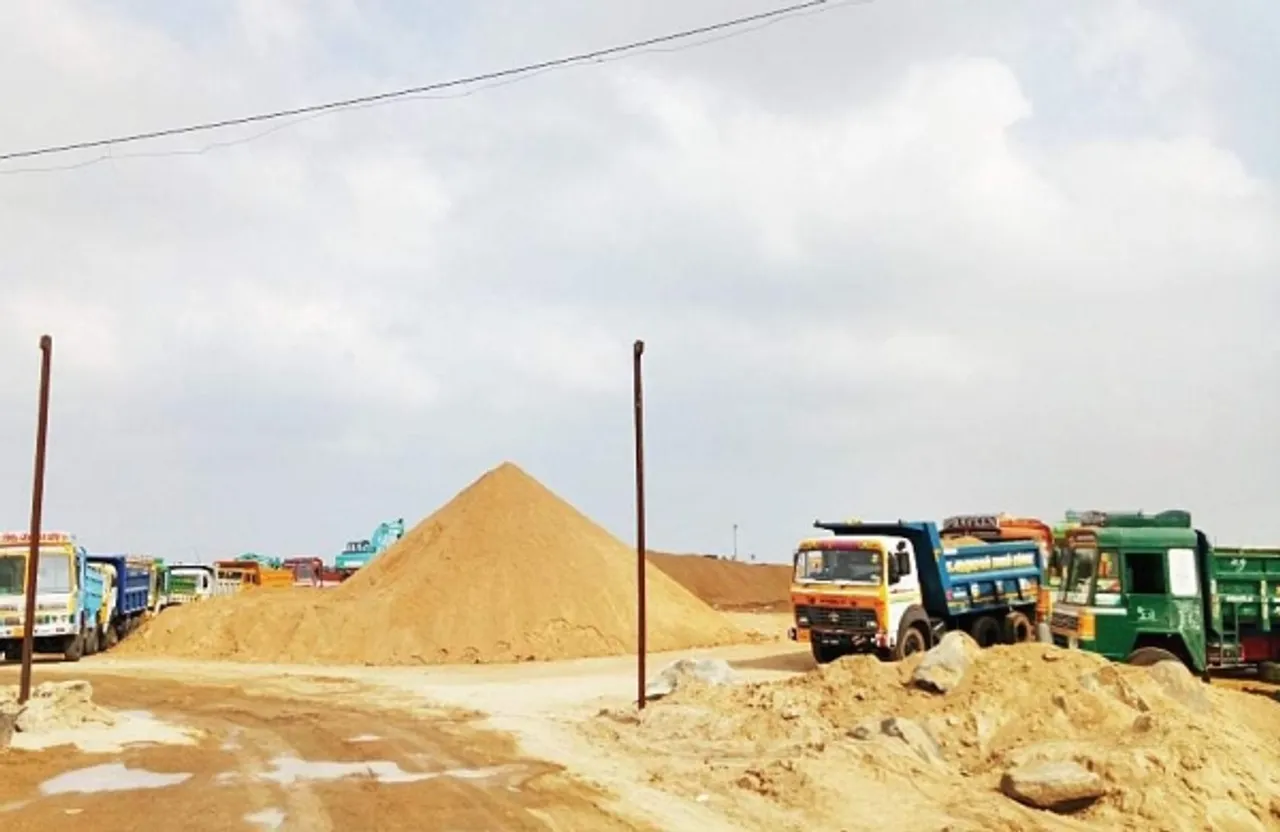 Guwahati| Dumper laden with sand seized